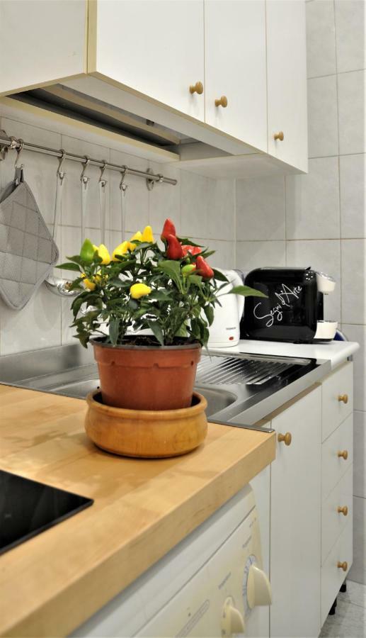 Elera Holiday Apartment Palermo Exterior foto